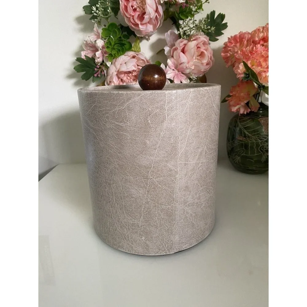 Made In USA‎ Wescon Taupe Leatherette and Wood 3-Quart Insulated Ice Bucket MCM